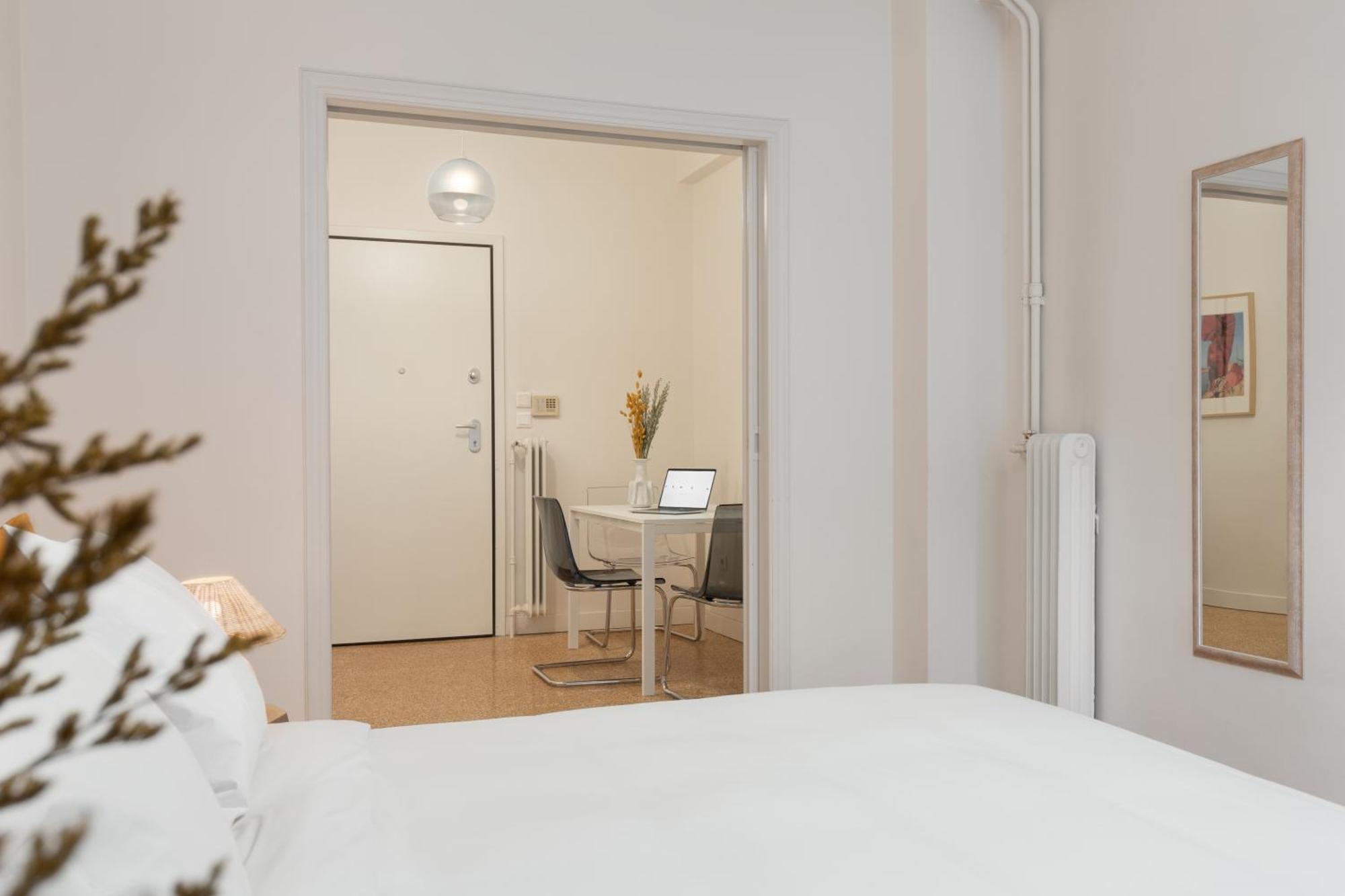 Peaceful Apartment In Neapoli, Exarcheia Афіни Екстер'єр фото